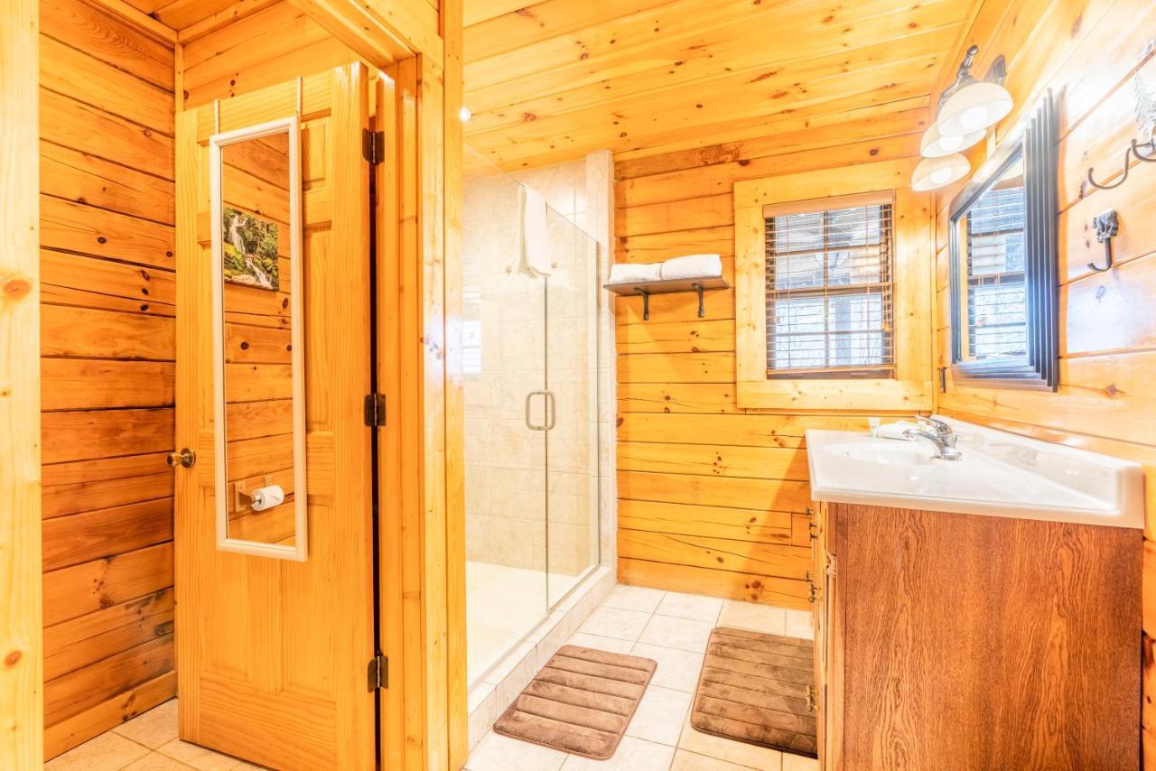 Comfort Cabin Bearway To Heaven W Private Hot Tub พิเจนฟอร์จ ภายนอก รูปภาพ