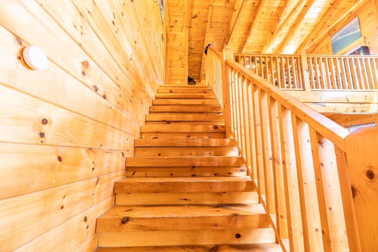 Comfort Cabin Bearway To Heaven W Private Hot Tub พิเจนฟอร์จ ภายนอก รูปภาพ